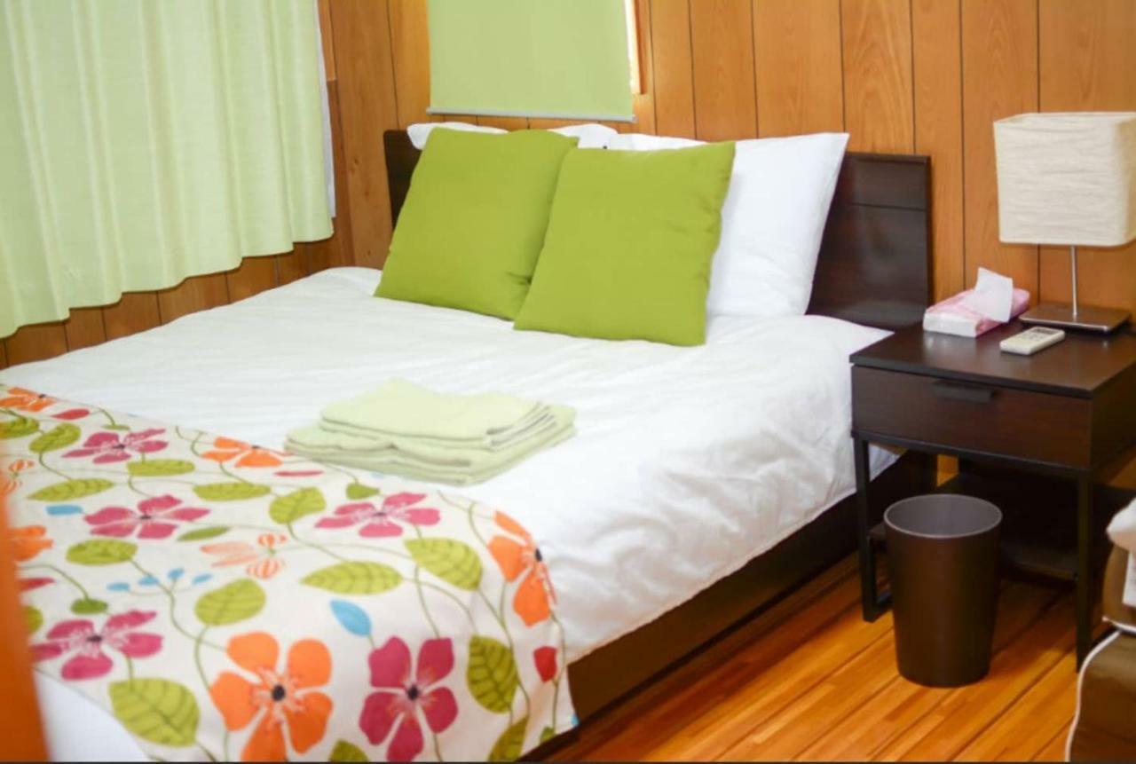 Guest House Matsuyama นาฮะ ภายนอก รูปภาพ